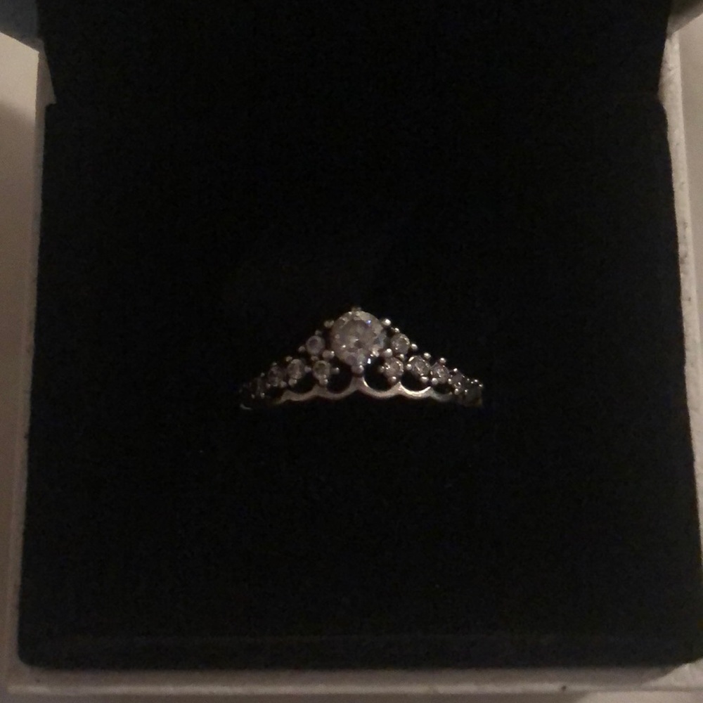 Pandora Fairytale Tiara Ring